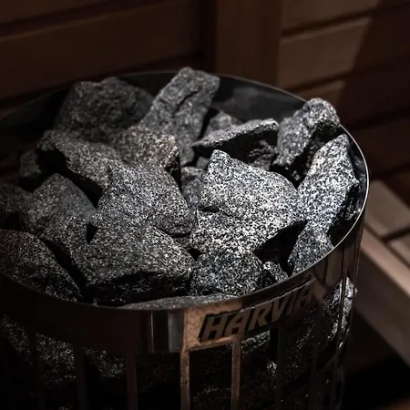 Stylish Rowhouse, Guiet Area Free Wi-fi & Parking *