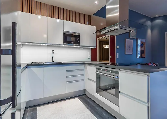 Διαμέρισμα Stylish Rowhouse, Guiet Area Free Wi-fi & Parking *