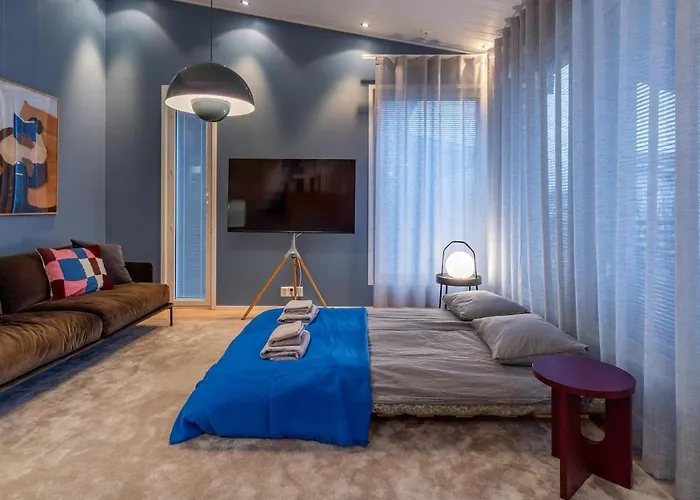 Stylish Rowhouse, Guiet Area Free Wi-fi & Parking Διαμέρισμα *