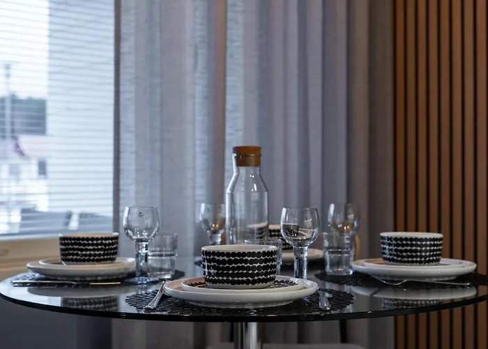 Διαμέρισμα Stylish Rowhouse, Guiet Area Free Wi-fi & Parking